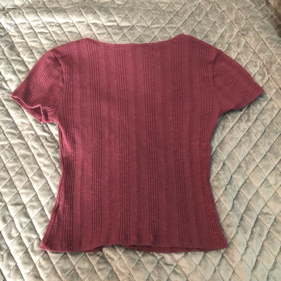 maroon shirt - Picture 2 of 2